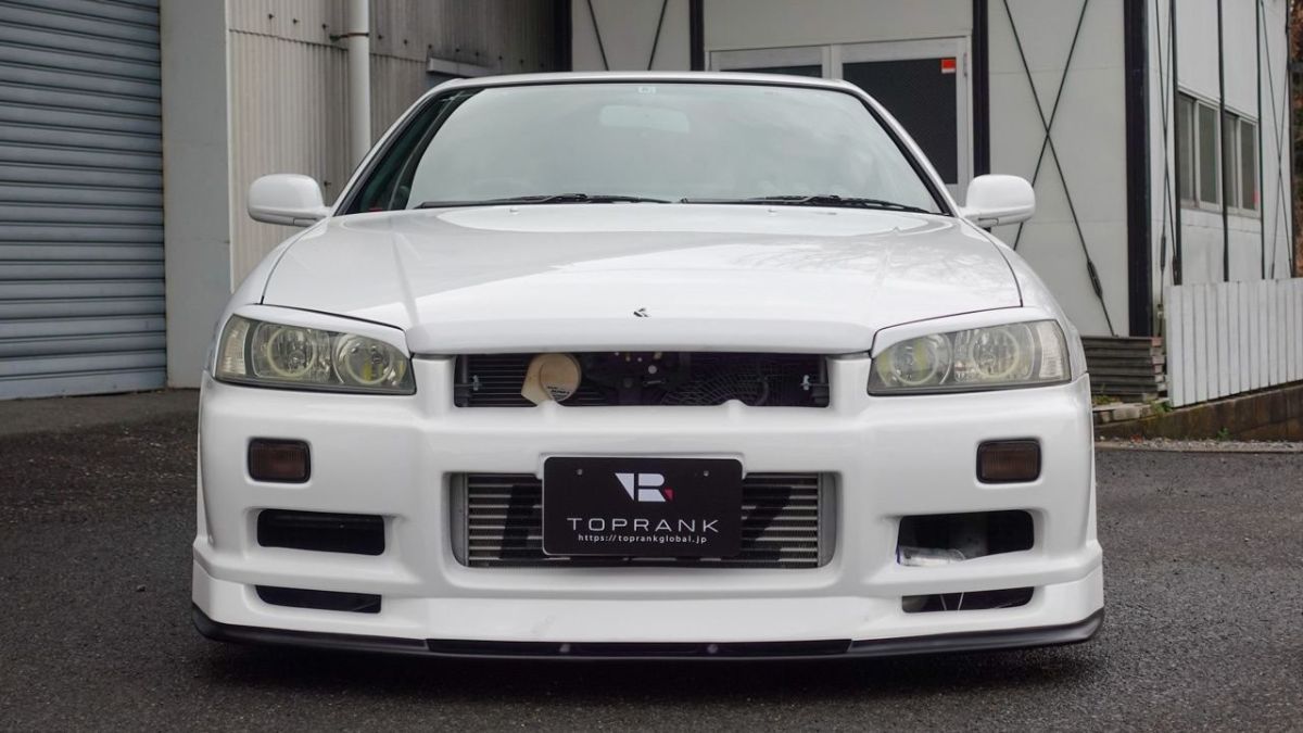 R34 GT-T Bumper