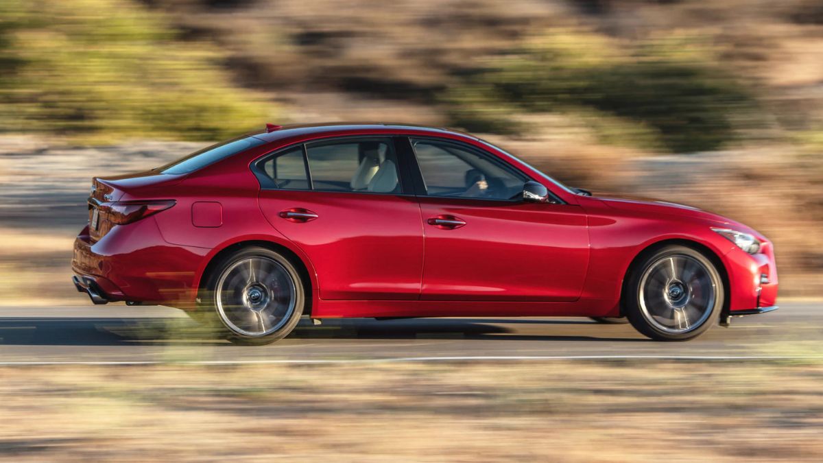Red Sport Infiniti Q50