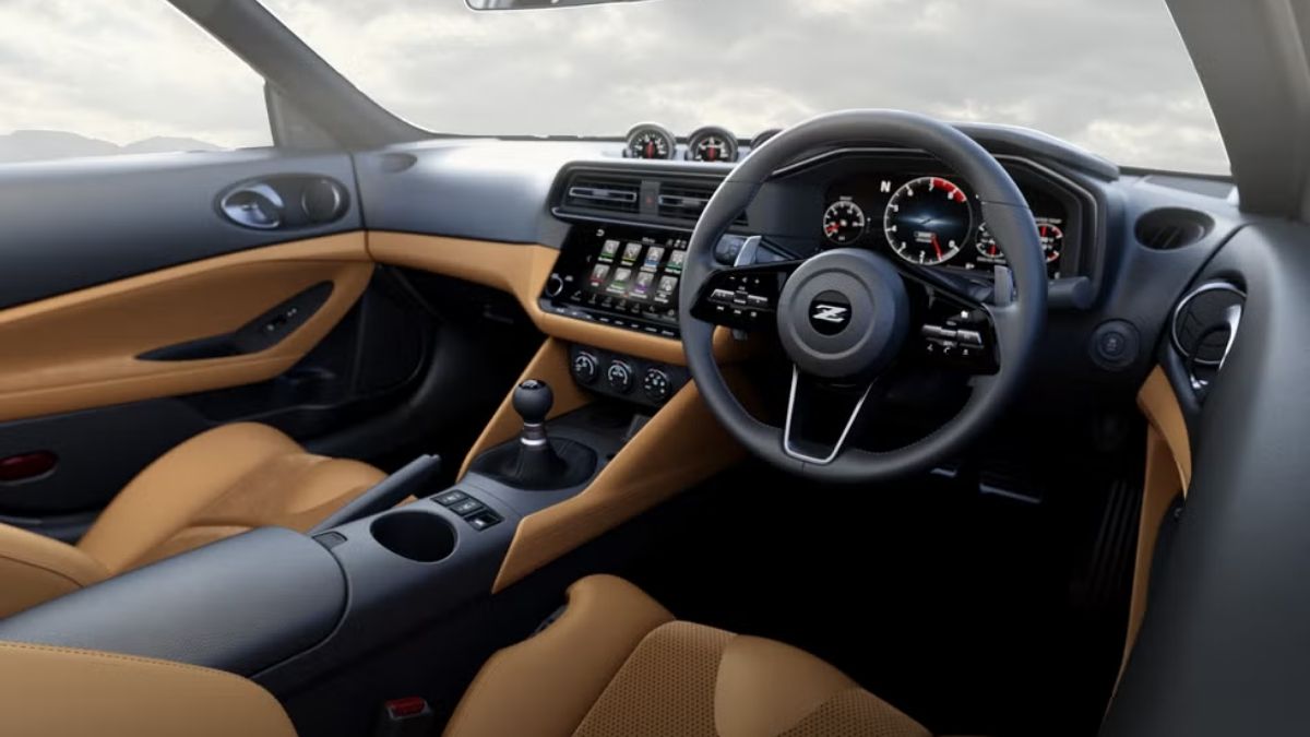 Nissan Z Interior