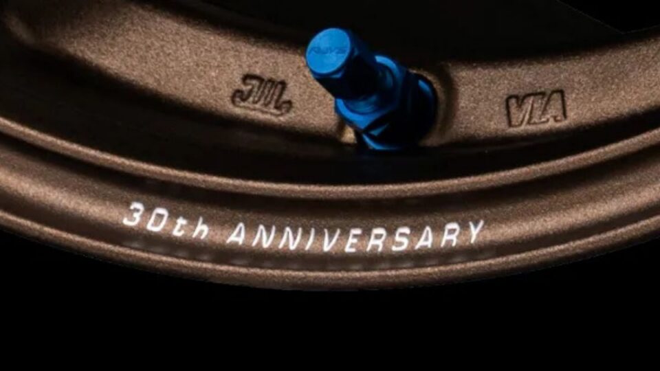 TE37 Anniversary Wheel Engraving 1