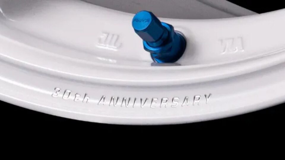 TE37 Anniversary Wheel Engraving 2