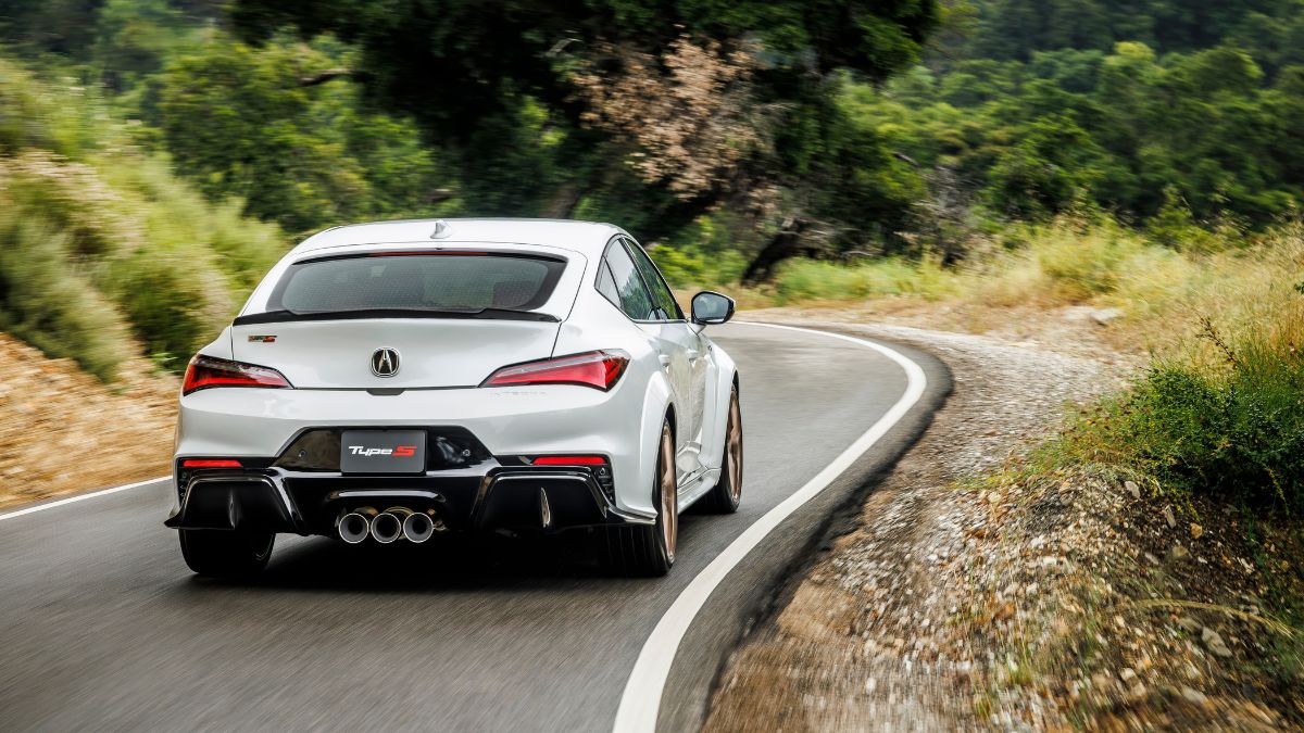 White Acura Integra Type S 2