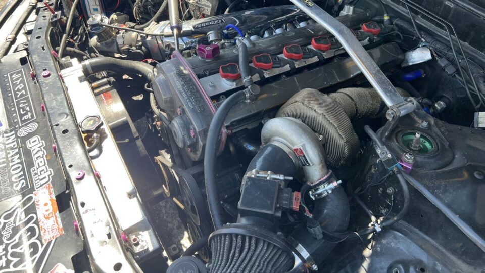 Nissan-R32-Skyline-RB25DET-Engine
